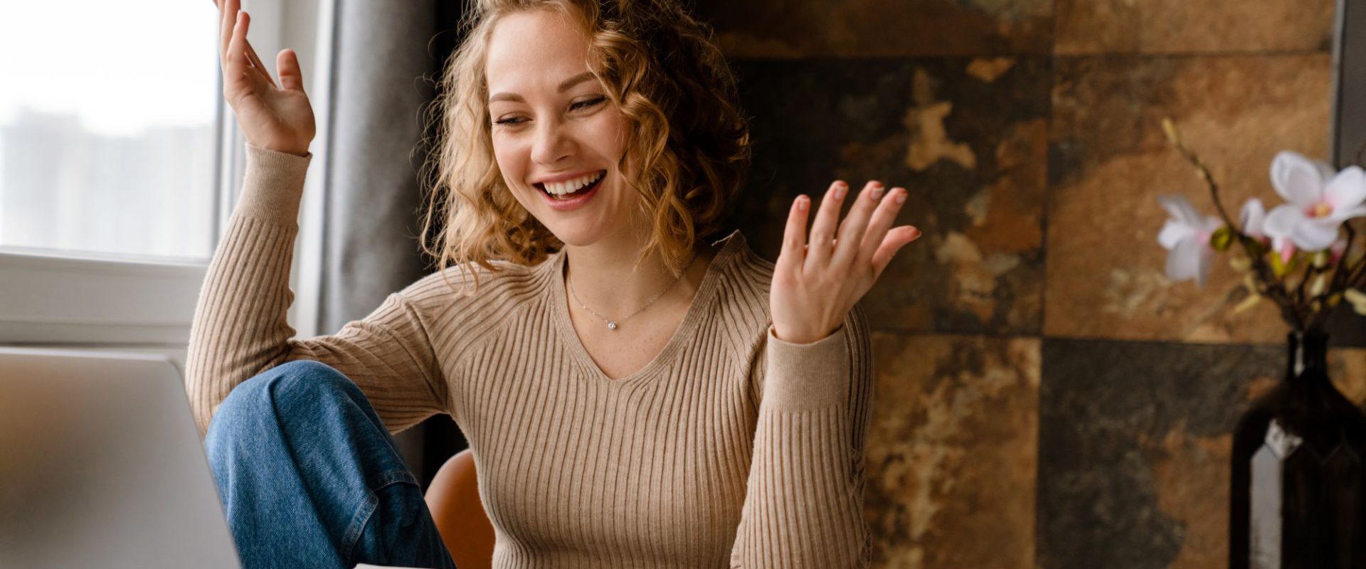 Tailored English conversations and lessons